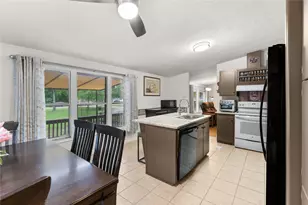 4521 Grand Oaks Dr, Willis, TX 77378 - Photo 2