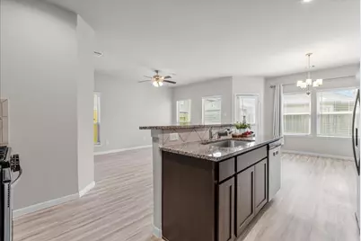 13310 Colina Meadows Lane, Houston, TX 77048 - Photo 10