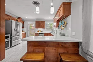 2311 Addison Rd, Houston, TX 77030 - Photo 14