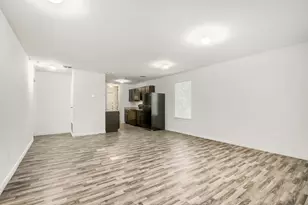 1221 N Whitten Ave, Tyler, TX 75702 - Photo 6