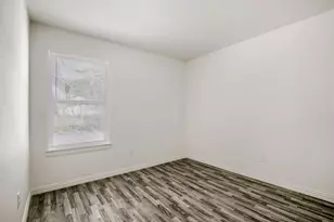 1221 N Whitten Ave, Tyler, TX 75702 - Photo 12