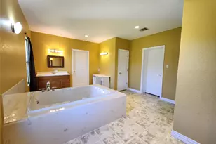 115 Oak Colony Dr, Angleton, TX 77515 - Photo 42