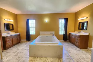 115 Oak Colony Dr, Angleton, TX 77515 - Photo 40