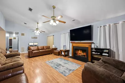409 McPhail Street, Tomball, TX 77375 - Photo 4