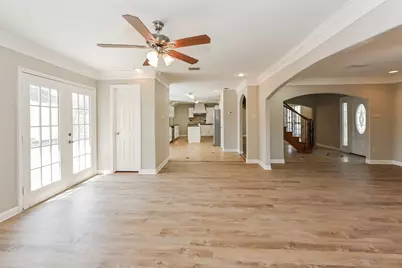 11943 Kleinfields Drive, Houston, TX 77066 - Photo 6