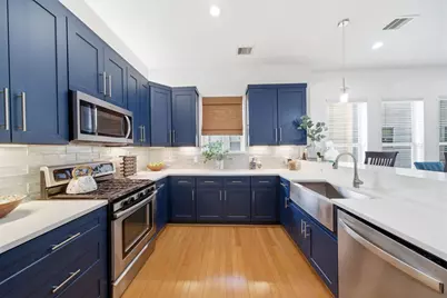 1910 Fletcher Street, Houston, TX 77009 - Photo 16