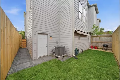 1910 Fletcher Street, Houston, TX 77009 - Photo 4