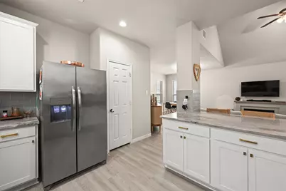 13133 Leisure Cove Drive, Texas City, TX 77568 - Photo 12