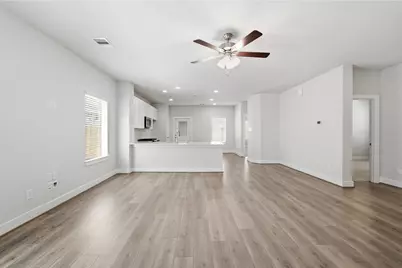 8931 Gull Canyon Drive, Baytown, TX 77521 - Photo 8