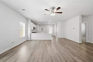 8931 Gull Cyn Dr, Baytown, TX 77521 - Photo 8
