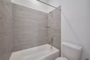 2702 Ballast Grn Dr, Texas City, TX 77568 - Photo 26