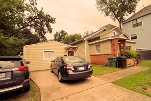 824 W 19th St, Houston, TX 77008 - Photo 2