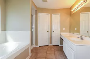 10007 Willow Wood Way, Houston, TX 77070 - Photo 12