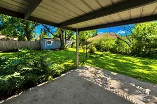 705 Shady Ln, Angleton, TX 77515 - Photo 22