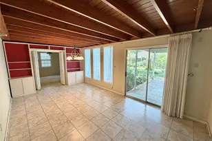705 Shady Ln, Angleton, TX 77515 - Photo 10