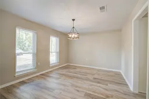 222 Ridgewood Dr, Oak Ridge North, TX 77386 - Photo 18