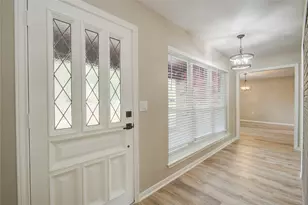 222 Ridgewood Dr, Oak Ridge North, TX 77386 - Photo 16