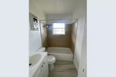 5102 Myrtlewood Street, Houston, TX 77033 - Photo 6