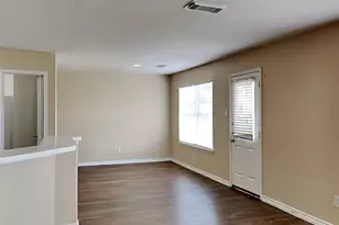 226 S Golden Oak Dr, Texas City, TX 77591 - Photo 4