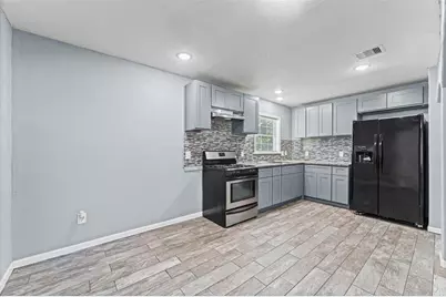 10401 Bessemer Street, Houston, TX 77034 - Photo 8