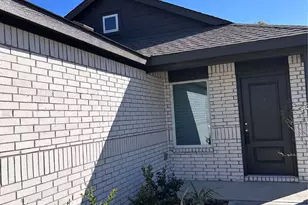 9010 Cape Birdland Dr, Baytown, TX 77521 - Photo 2