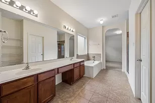 7803 Blue Lake Dr, Rosenberg, TX 77469 - Photo 12