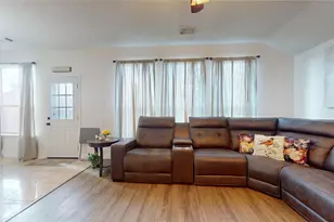 9327 Rustler Ridge Ln, Houston, TX 77089 - Photo 22