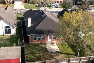 9327 Rustler Ridge Ln, Houston, TX 77089 - Photo 44