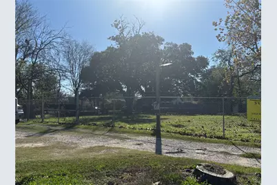 7206 Helmers Street #A, Houston, TX 77022 - Photo 12