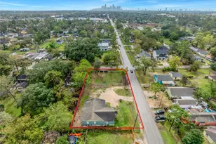 7206 Helmers St, Houston, TX 77022 - Photo 4