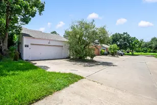 62 Chervil Common, Lake Jackson, TX 77566 - Photo 36