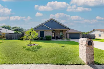 1802 Cheryl Drive, Caldwell, TX 77836 - Photo 1