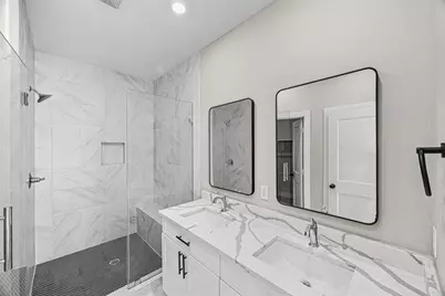 8128 Chateau Street, Houston, TX 77028 - Photo 38