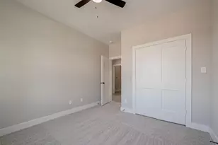 8128 Chateau St, Houston, TX 77028 - Photo 28