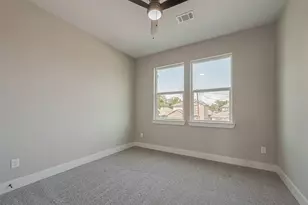 8128 Chateau St, Houston, TX 77028 - Photo 26