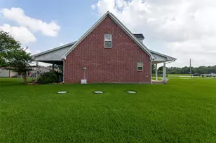 10085 Milky Way Ln, Beaumont, TX 77705 - Photo 8