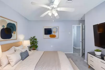 8146 Panay Drive, Houston, TX 77033 - Photo 6