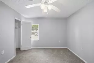 8146 Panay Dr, Houston, TX 77033 - Photo 16