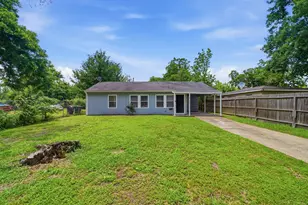 8146 Panay Dr, Houston, TX 77033 - Photo 1