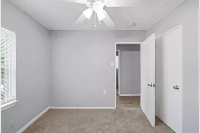 8146 Panay Drive, Houston, TX 77033 - Photo 22