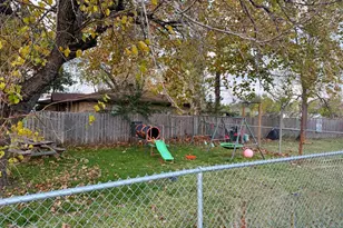 700 E Wallisville Rd, Highlands, TX 77562 - Photo 2