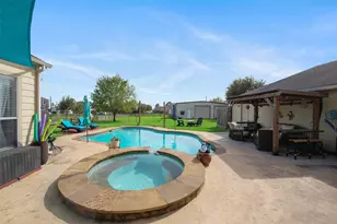 32315 Grove Park Dr, Waller, TX 77484 - Photo 28