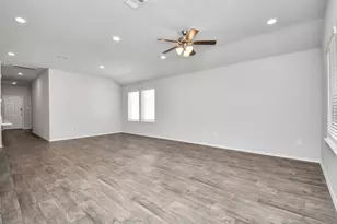 14068 W Crystal Cave Ln, Conroe, TX 77384 - Photo 14