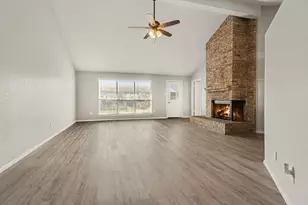 1826 Pilgrims Point Dr, Friendswood, TX 77546 - Photo 6