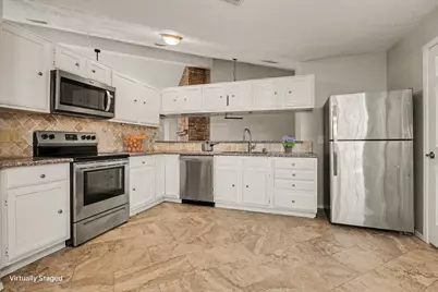 1826 Pilgrims Point Drive, Friendswood, TX 77546 - Photo 8