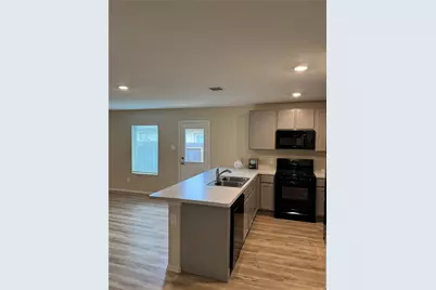 17591 Longwood Trace Lane, New Caney, TX 77357 - Photo 4