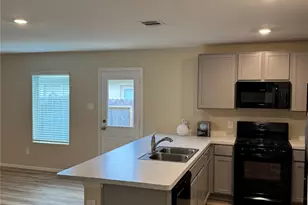 17591 Longwood Trce Ln, New Caney, TX 77357 - Photo 4