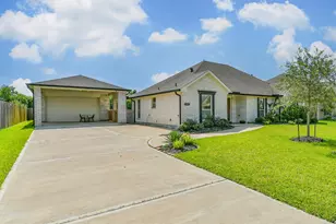 3207 Patagonia St, League City, TX 77573 - Photo 2