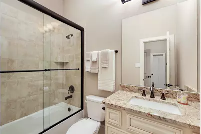 1110 Highborne Cay Court, Texas City, TX 77590 - Photo 32