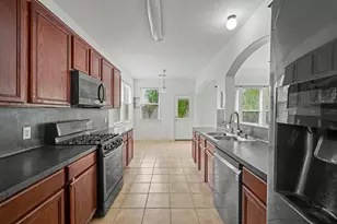 13035 Avery Ridge Ln, Tomball, TX 77377 - Photo 12